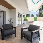 Con Piscina E Giardino A - Apulia Villa