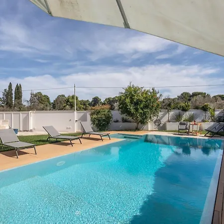 Villa Con Piscina E Giardino A - Apulia *