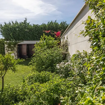 Vila Con Piscina E Giardino A - Apulia *